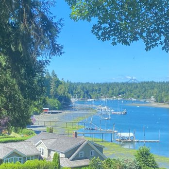 Tour Bainbridge - Wine Tours Near Me - Bainbridge Island, Washington Tour Bainbridge - Wine Tours Near Me - Bainbridge Island, Washington