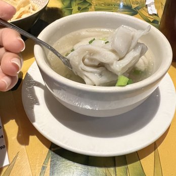Saigon Cafe - Wonton Soup - Vietnamese Near Me - Temple, Texas