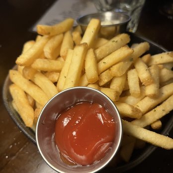A10 Kitchen - Fries - Cocktail Bars Near Me - New York, New York
