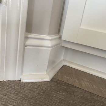 Hawkins Homes - Baseboard in kitchen - General Contractors Near Me - Clarksville, Tennessee