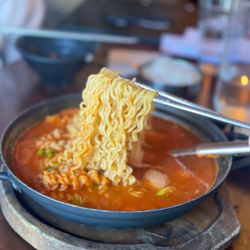 Hanjan - Budae Jigae (Korean Army Stew)