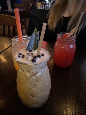 La Belle & La Boeuf - Burger Bar - Montréal - Sainte-Catherine O by null