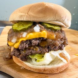 Lovie’s - Big Daddy Love Burger
