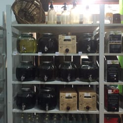 Day By Day - Huiles, vinaigres, vins, jus : ramenez vos bouteilled