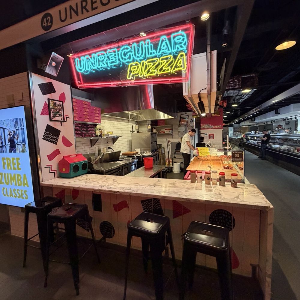 Unregular Pizza - Seating - Pizza Near Me - New York, New York Unregular Pizza - Seating - Pizza Near Me - New York, New York