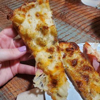Pizza Pie Cafe - Mac and cheese pizza. - Pizza Near Me - West Jordan, Utah Pizza Pie Cafe - Mac and cheese pizza. - Pizza Near Me - West Jordan, Utah