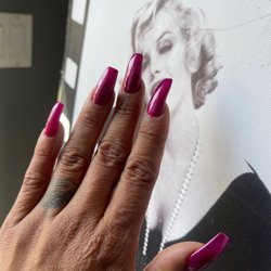 Super Hot Nails and Spa - 2 Crooked Nails