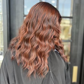 Chateau Salon - Hair Salons Near Me - Montrose, California