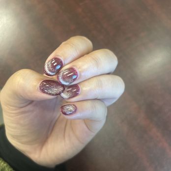 Chanel Nails Spa - Red Cats Eye nails - Nail Salons Near Me - Kahului, Hawaii