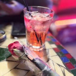 Miami Valley Sports Bar - Roses for the ladies and drinks