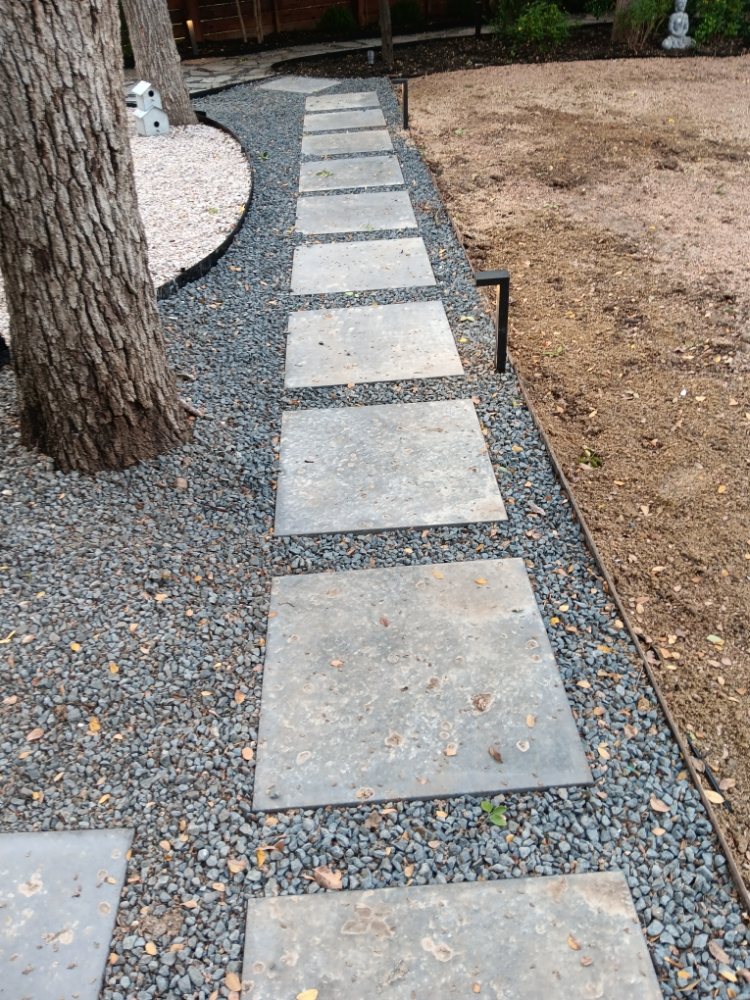 Slide of Rubén Landscaping & Construction