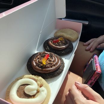Crumbl - Allen - Bakeries Near Me - Allen, Texas Crumbl - Allen - Bakeries Near Me - Allen, Texas