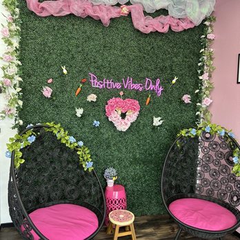 Donutgram - Inside - Donuts Near Me - Escondido, California Donutgram - Inside - Donuts Near Me - Escondido, California