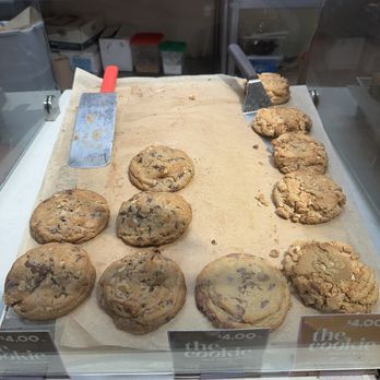 Bristol Farms - Grocery Near Me - Newport Beach, California