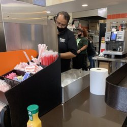 Dunkin' - Might as well not wear a mask at all.. cover that nose people! Yuck