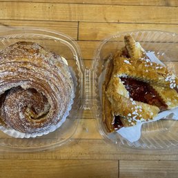 Cardamom bun and strawberry rhubarb tart Cardamom bun and strawberry rhubarb tart