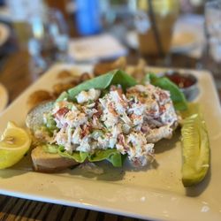 Lakehouse Grille - Lobster roll
