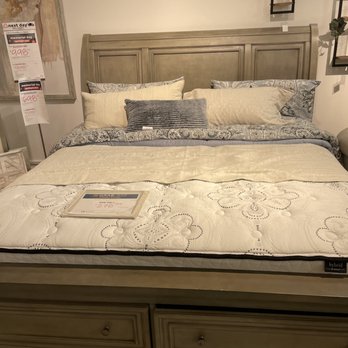 Ashley Store - Furniture Stores Near Me - Woodbridge, Virginia