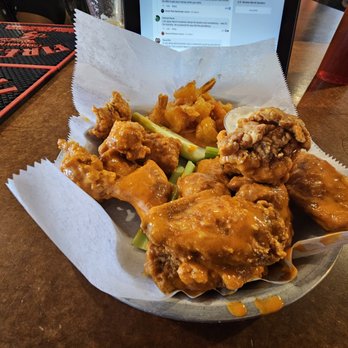 Hooters - Chicken Wings Near Me - Chester, Virginia