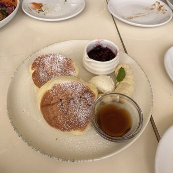 Westman Cafe - Mixed berry soufflé pancakes - Cafes Near Me - Urban Honolulu, Hawaii Westman Cafe - Mixed berry soufflé pancakes - Cafes Near Me - Urban Honolulu, Hawaii