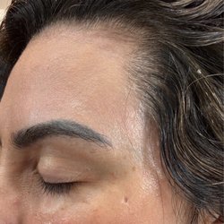 The Brow Boutique - My nonexisting results from my micro blading powder brow procedure