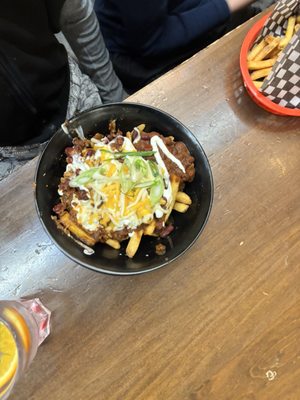 Dusty's Bar & BBQ by null