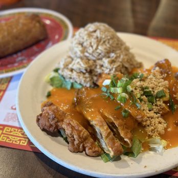 Ding Ho Restaurant - The Famous Wor Sue Gai w/ House Fried Rice and egg roll - Chinese Near Me - Columbus, Ohio
