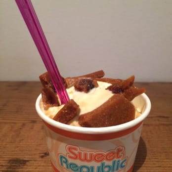 Sweet Republic - Salted Caramel with Bacon Brittle Single - Ice Cream & Frozen Yogurt Near Me - Phoenix, Arizona