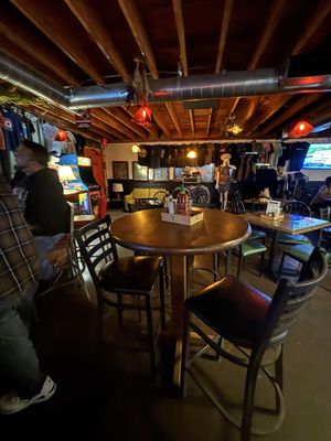 Gino's Pizza by null