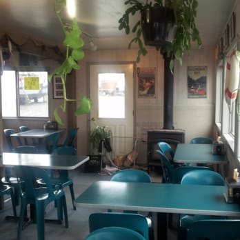 Boat Yard Cafe - Clean and cozy! Maybe you'll strike up a conversation with a Fisherman, they have the best stories - Gluten-Free Near Me - Homer, Alaska Boat Yard Cafe - Clean and cozy! Maybe you'll strike up a conversation with a Fisherman, they have the best stories - Gluten-Free Near Me - Homer, Alaska