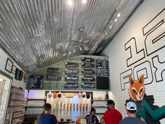 12 Fox Beer Co by null