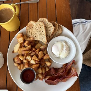 The Beachcomber - Poached eggs, bacon, potatoes and toast - Seafood Near Me - Newport Beach, California