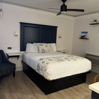 Blufftop Inn & Suites - Super comfy bed - Hotels Near Me - Morro Bay, California