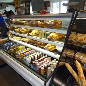 Silverado Market & Bakery - smelled great in here - Beer, Wine & Spirits Near Me - Napa, California