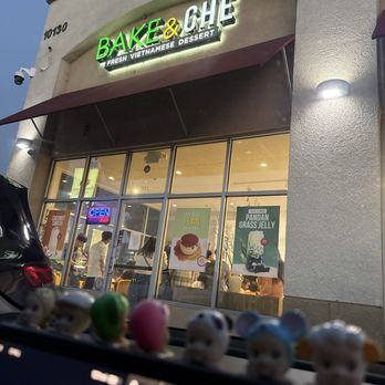 Bake & Che - Desserts Near Me - Garden Grove, California