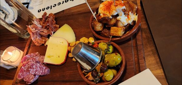 Barcelona Wine Bar by null