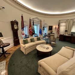LBJ Presidential Library - Oval Office replica