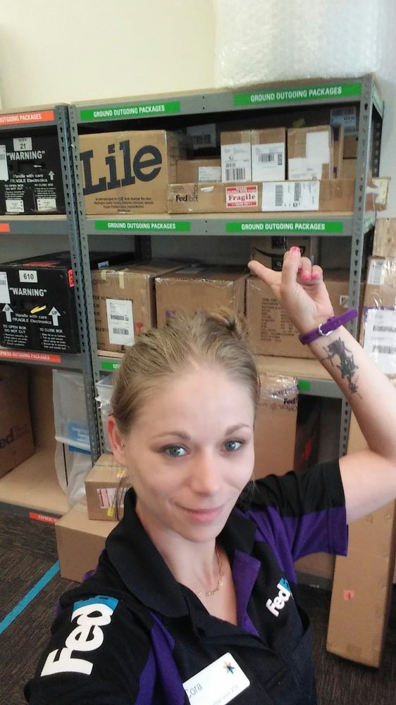 FEDEX OFFICE PRINT & SHIP CENTER Updated September 2024 2535 Jorie Ln NE, Keizer, Oregon