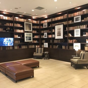 Milwaukee Marriott Downtown - I love a good library and the decor here certainly feels cozy - Hotels Near Me - Milwaukee, Wisconsin Milwaukee Marriott Downtown - I love a good library and the decor here certainly feels cozy - Hotels Near Me - Milwaukee, Wisconsin
