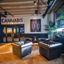 Arts District Cannabis - Lobby