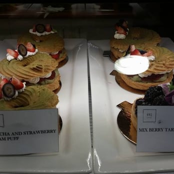 Artizen - Matcha & Strawberry Cream Puff, Mix Berry Tart~ - Cafes Near Me - Honolulu, Hawaii Artizen - Matcha & Strawberry Cream Puff, Mix Berry Tart~ - Cafes Near Me - Honolulu, Hawaii