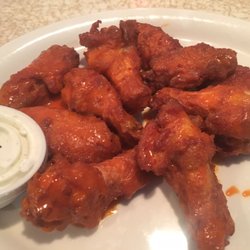 Hi Lite Bar & Lounge - Mild wings!