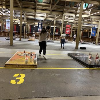 Fowling Warehouse - Fowling - Sports Bars Near Me - Hamtramck, Michigan