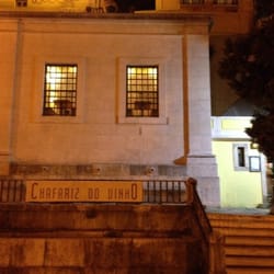 Chafariz do vinho - In an old water tank of the old city this restaurant and wine bar is a place to go