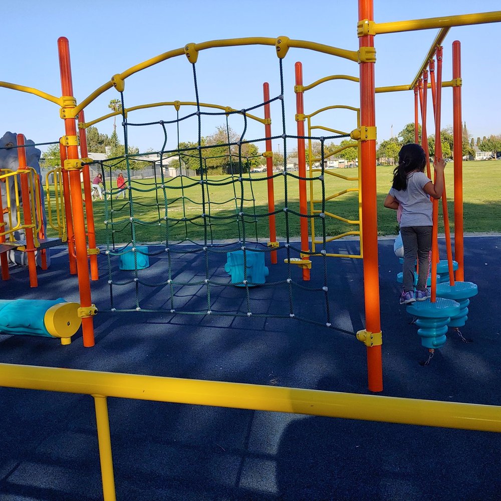 Barton Park - Playgrounds Near Me - Anaheim, California Barton Park - Playgrounds Near Me - Anaheim, California