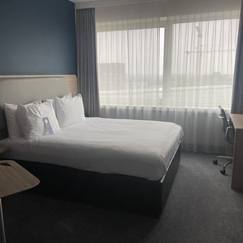 Holiday Inn Express Sloterdijk - Room - Hotels Near Me - Amsterdam, New Hampshire