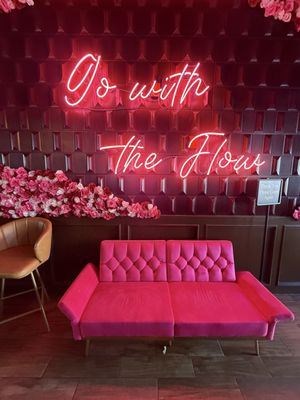 Gigi's Bar & Lounge by null