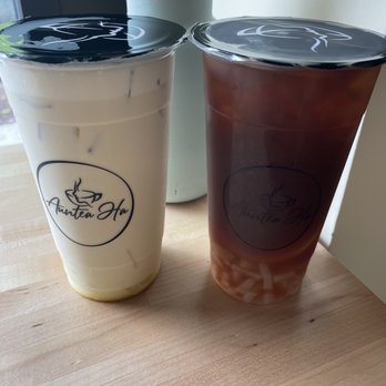Auntea Ha - Oolong Milk Tea and Peach Fruit Tea - Bubble Tea Near Me - Portland, Oregon Auntea Ha - Oolong Milk Tea and Peach Fruit Tea - Bubble Tea Near Me - Portland, Oregon