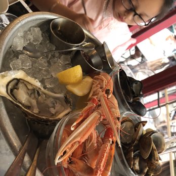 Wright Brothers - Soho - Seafood Near Me - London, XGL Wright Brothers - Soho - Seafood Near Me - London, XGL