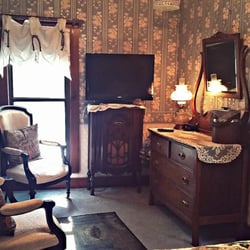 Christopher's Inn Bed & Breakfast